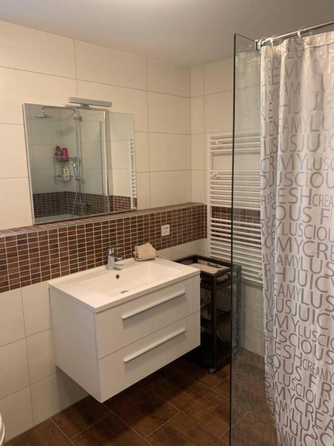 Charming 2-Bed Apartment In Arlesheim 15 Min Basel Dış mekan fotoğraf